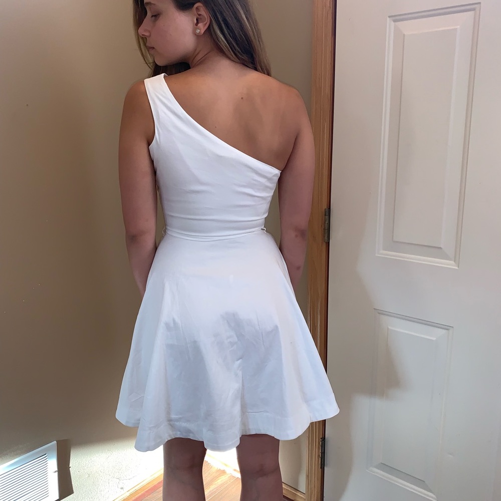 Lola White Dress - Picture 2 of 3